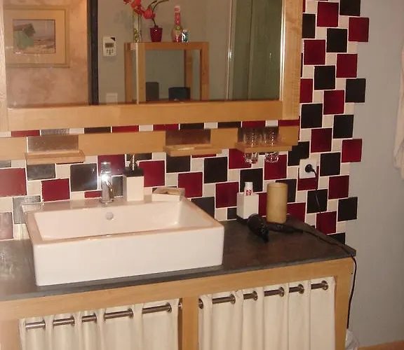 Maison Coloree * Germond-Rouvre